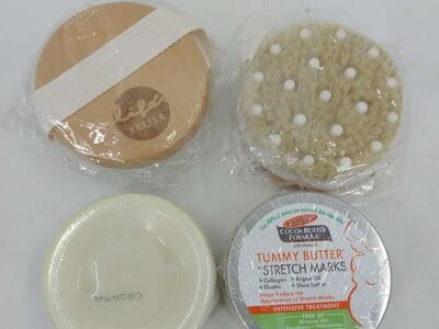 Pair of Tummy Butter and applicators