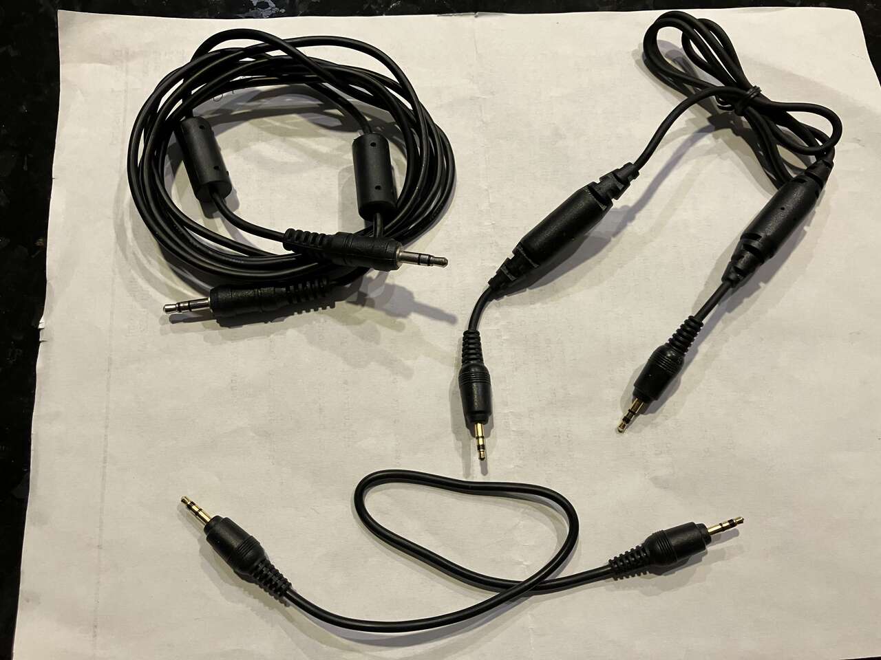 CABLES CORDS JACKS ETHERNET SPEAKER