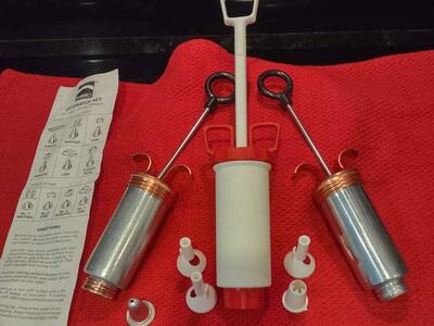 CAKE DECORATING TUBES AND TIPS