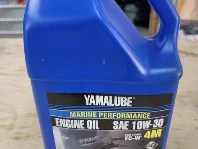 Yamalube 10W-30 Marine engine oil