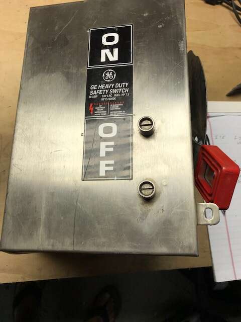 Disconnect switch electrical 30 amp 240v