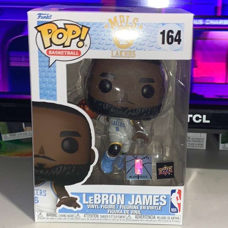Lebron James Funko Pop