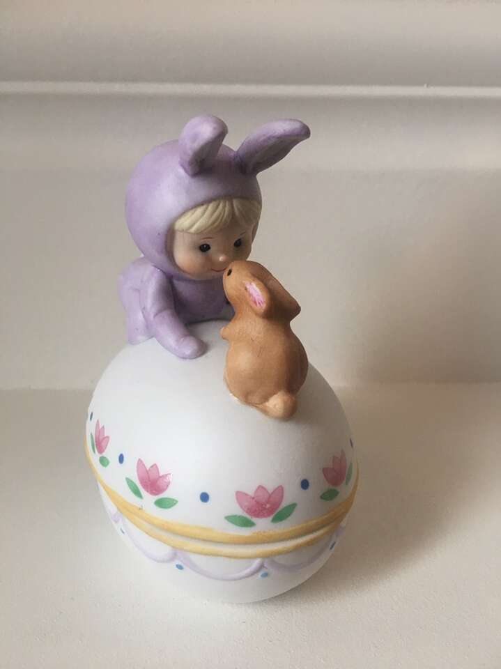 Russ Small Bowl with Lid