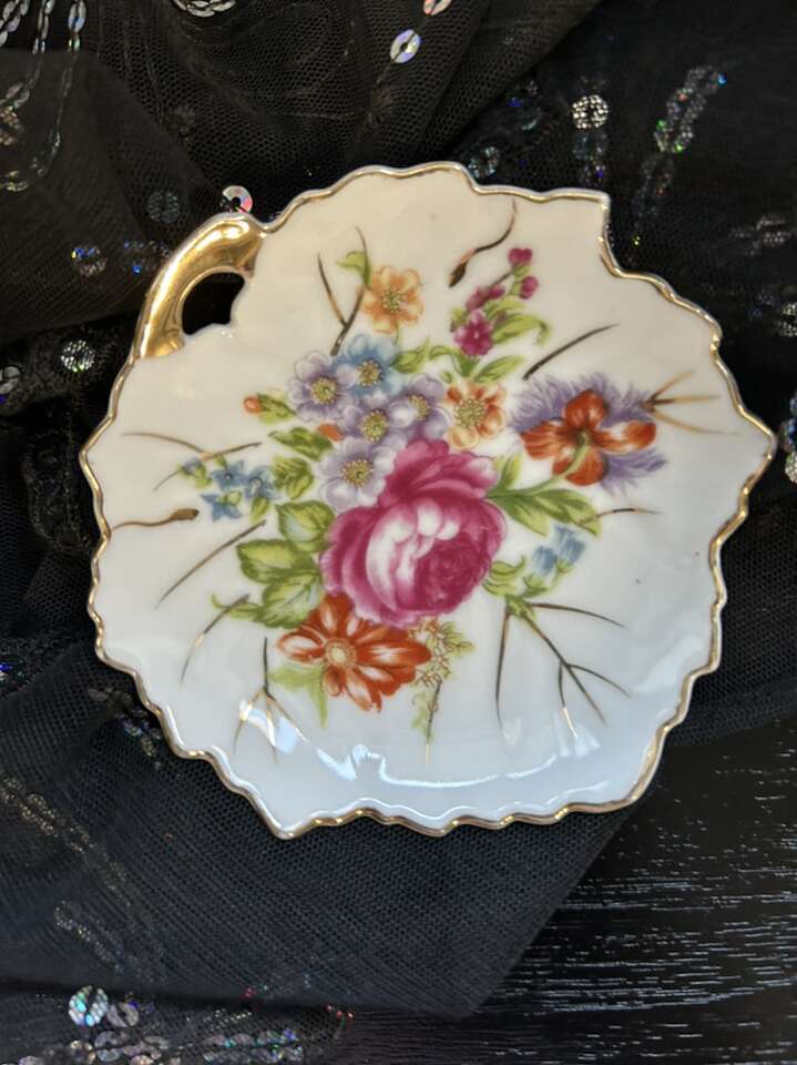 Vintage 5” Viceroy China