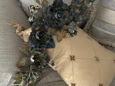 Arched Wall Flower Decor