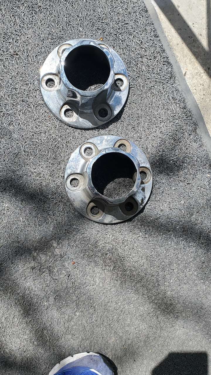 CHEVY/GMC 6 LUG RALLY CENTER CAPS AND BEAUTY RINGS