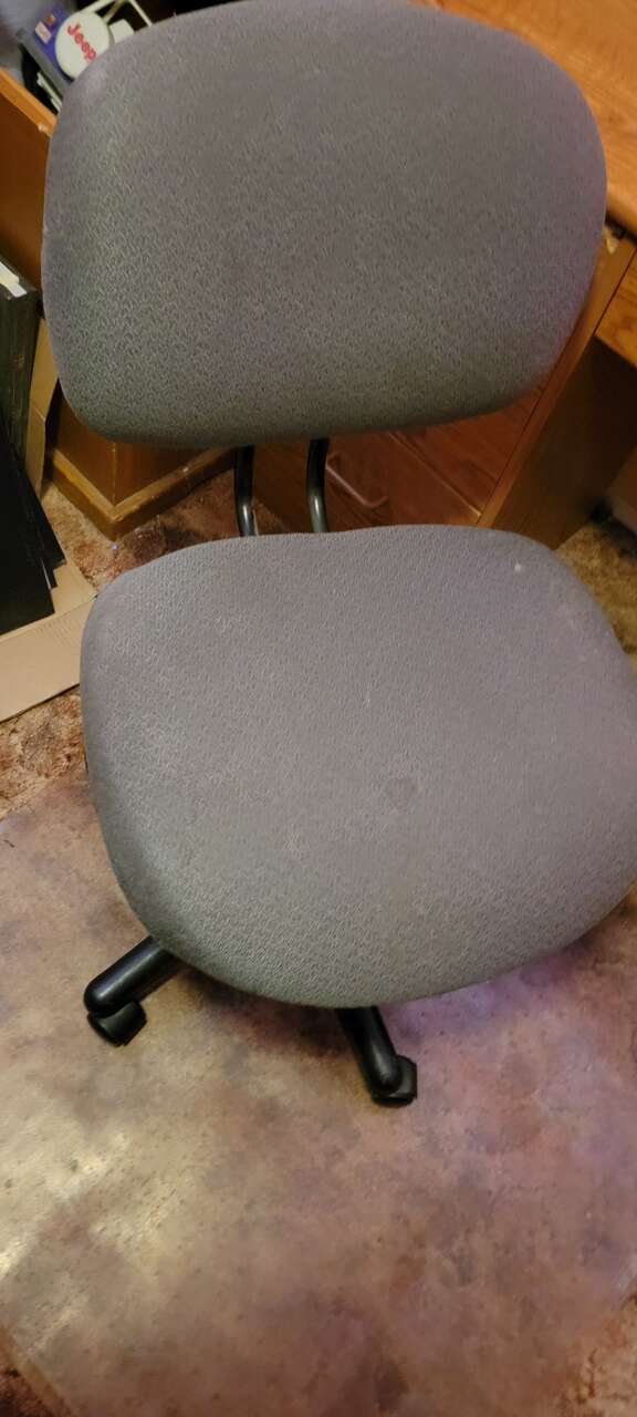 DESK CHAIR WITH HYDRAULIC