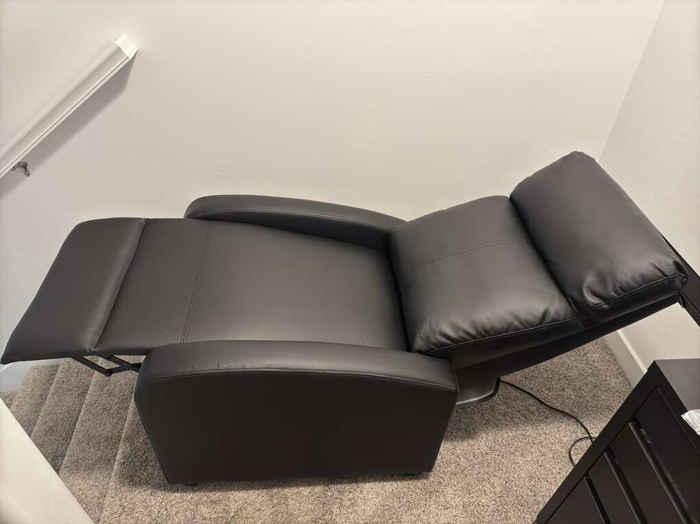 SALE!! Massage Chair- Vibroacoustic