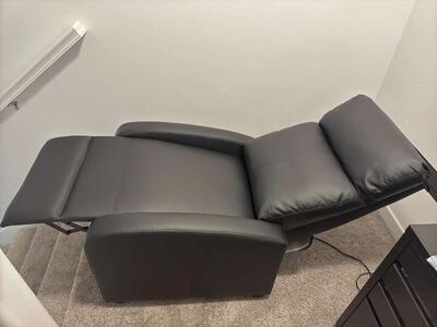 SALE!! Massage Chair- Vibroacoustic