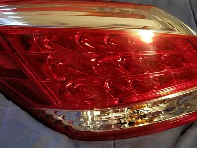 NEW 2013 Nissan Murano Driver Side Tail Light