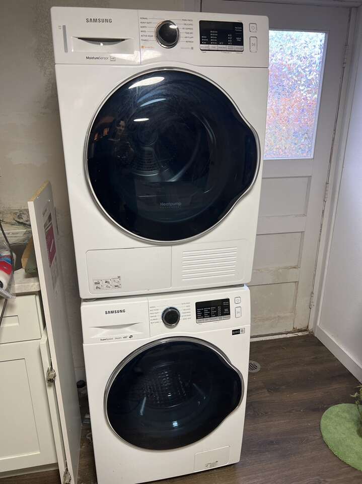 Samsung Ventless Dryer, Apartment Size