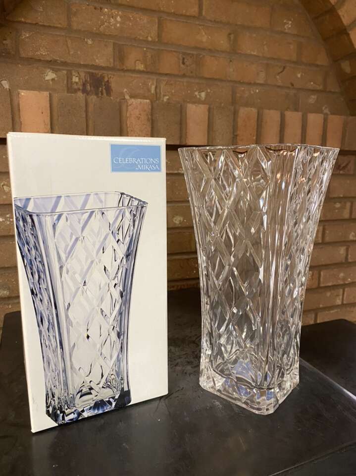 New Mikasa Vase