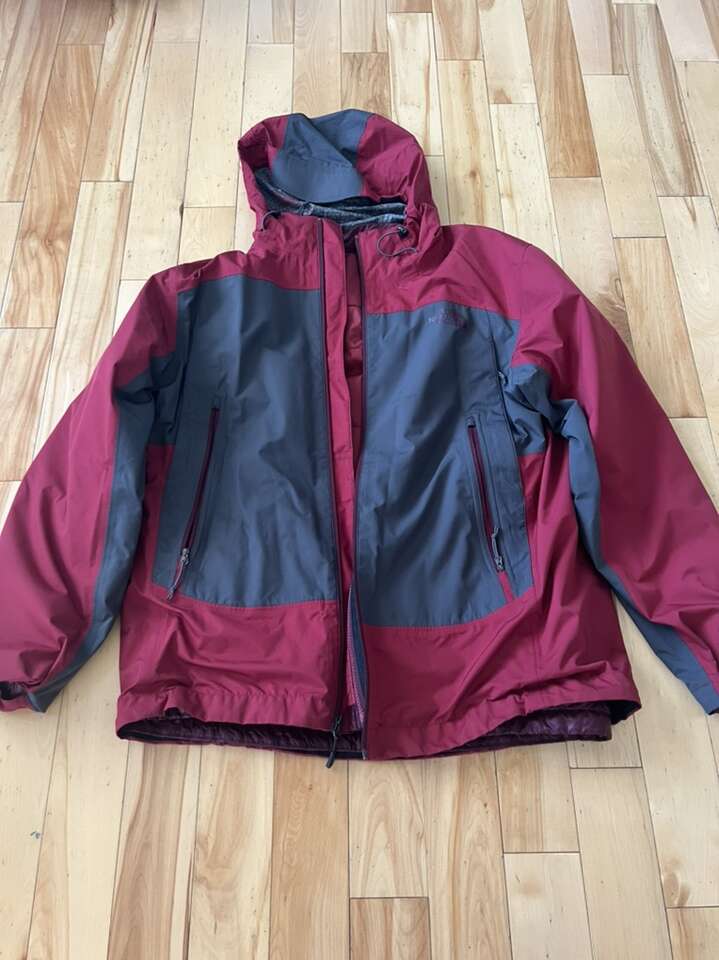 Men's Northface Jacket, Size L