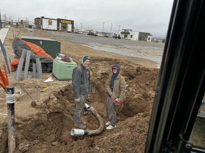 Electrician with over 30 years experience. I can help you with all of your electrical needs.