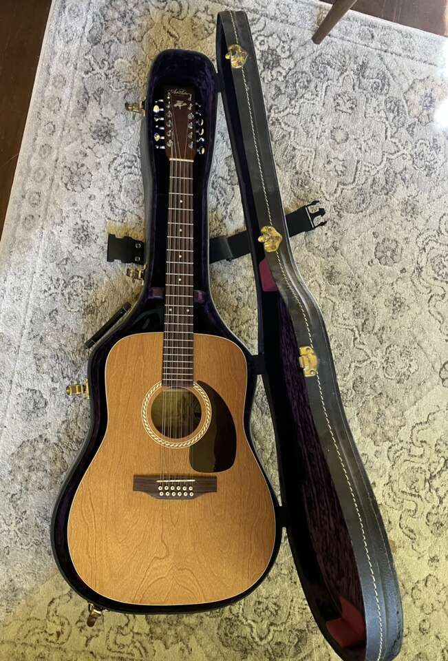 Art & Lutherie 12-String Guitar