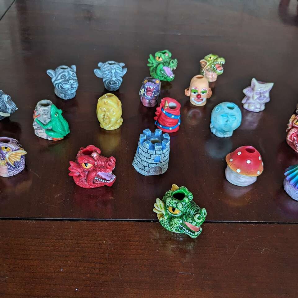 Butt Headz cigarette snuffers