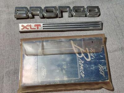 1988 Ford Bronco literature & emblems