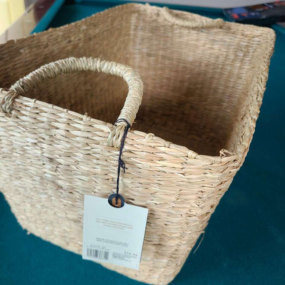 Storage baskets