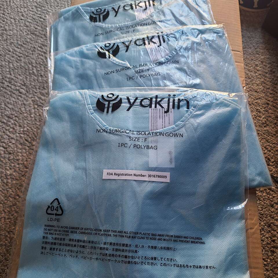 Non surgical isolation gowns