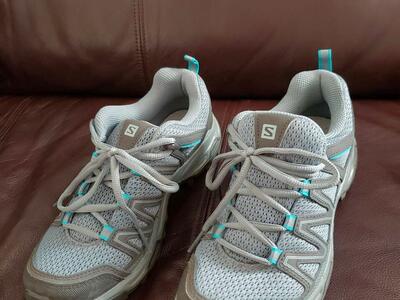 Women's Salomon Pathfinder W Shoes size 6.5