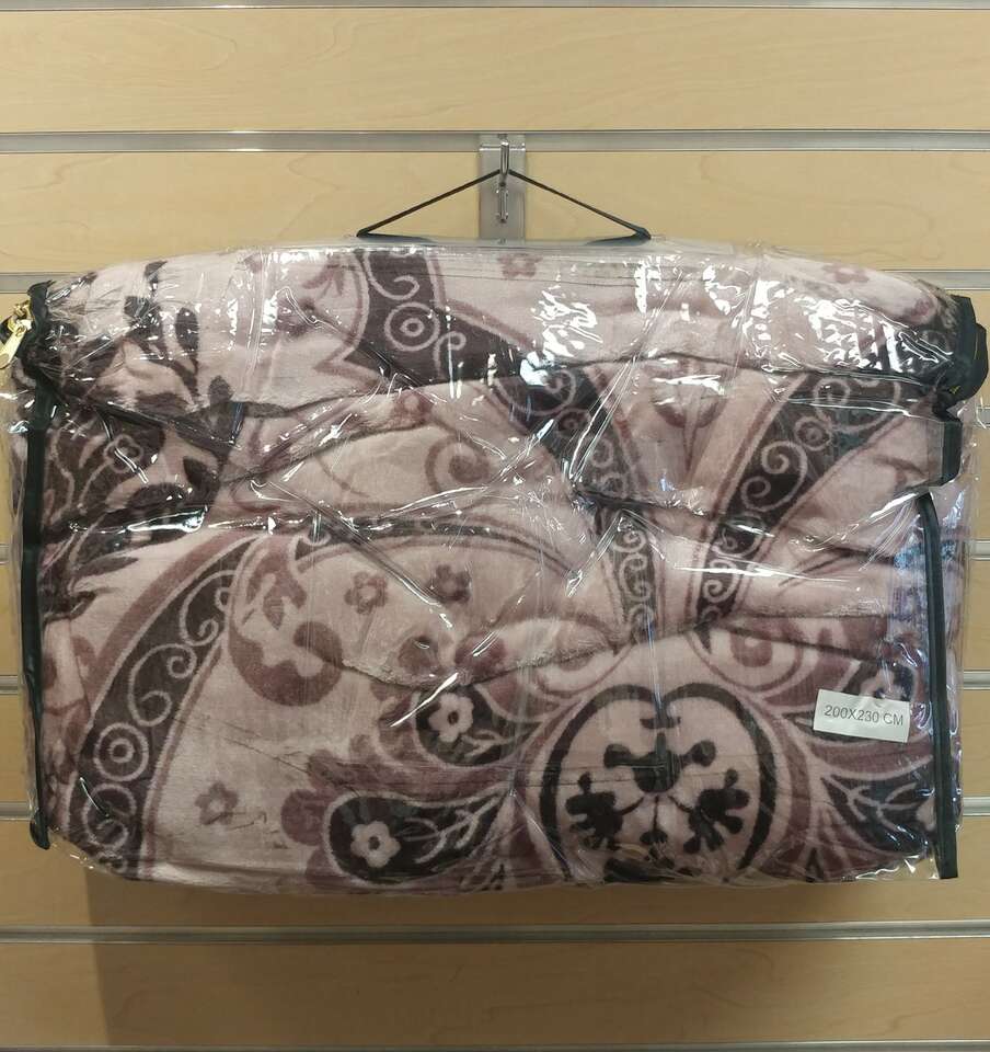 Blanket _ Full / Queen - $24.99 ( NEW ) bed, couch, sofa, mattress. 80 by 90 inches