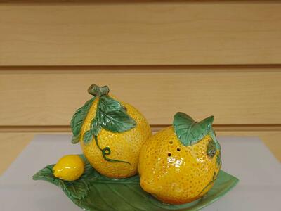3pc Lemon Shape Salt & Pepper Shackers ( NEW ) ceramic. Yellow & Green