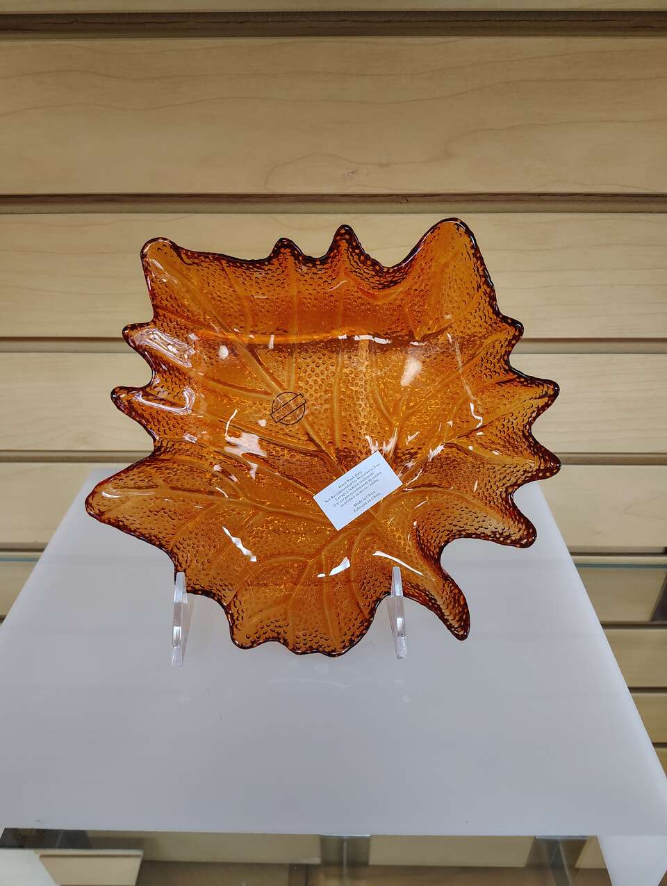 Leaf Shape Glass Plate ( NEW ) orange. Fall / Autumn. Green