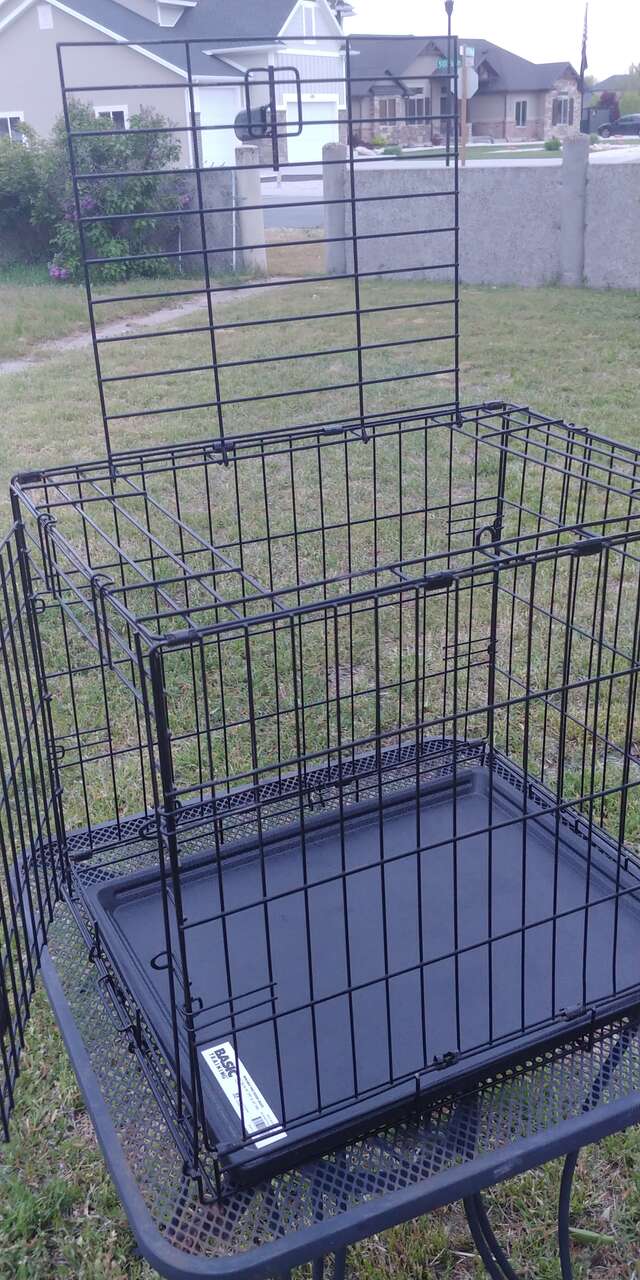 Basic Training Double Door. W/Top Door Crate