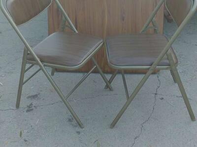 MCM Samsonite Folding Table And 2 Chairs