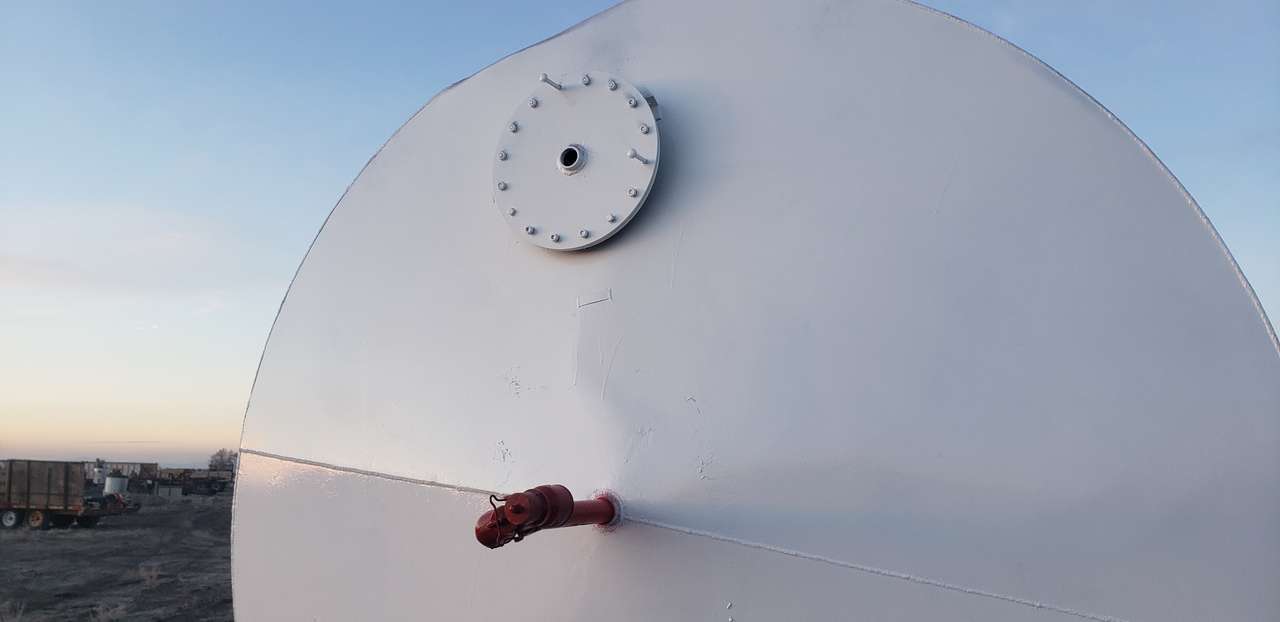 15000 Gallon Vertical Bulk Storage Tank High Capacity Fuel Liquid Chemical Water Construction Machinery Equipment Vented Hatch