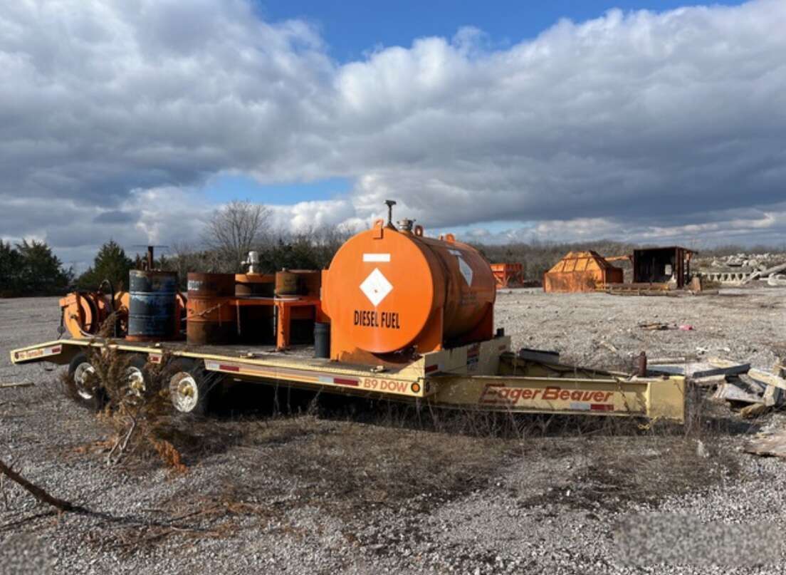 Eager Beaver Three Heavy Duty Fuel Lube Utility Triple Axle Spring Suspension Hi-Tensile Flat Deck Trailer Construction Job