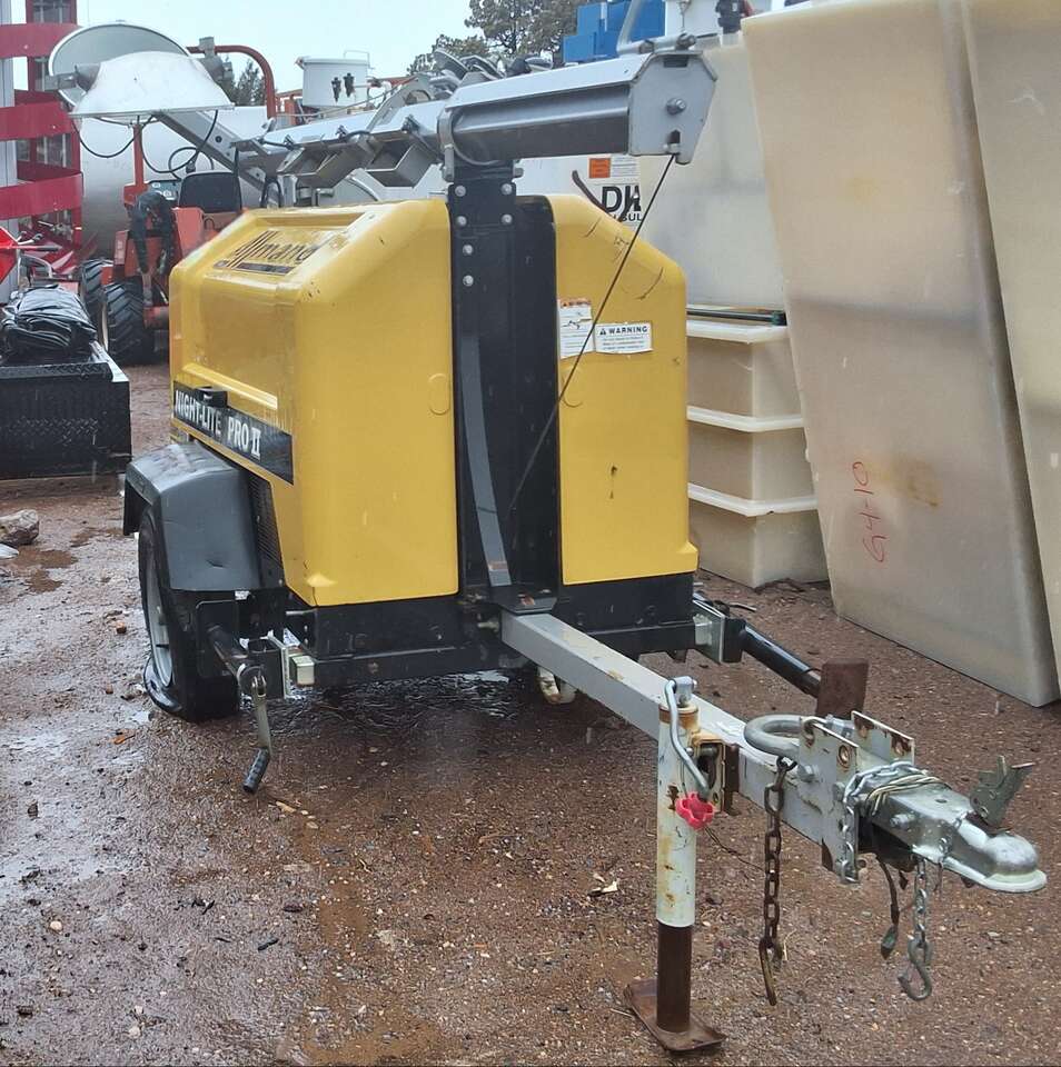 Allmand Night-Light Pro II 8 kW Mobile Portable Towable Light Plant Tower Generator CAT Diesel Engine Construction Lighting Winc