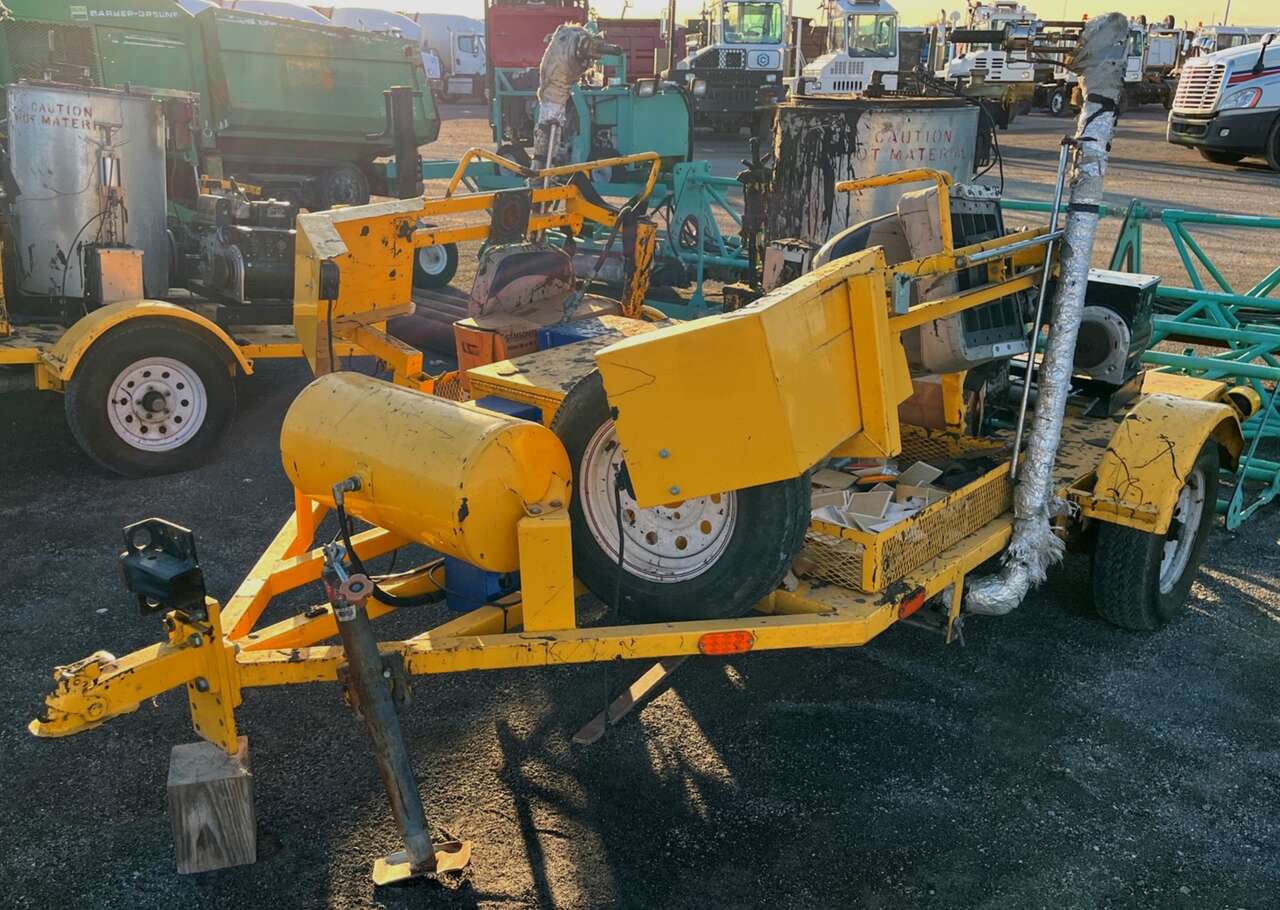 Single Axle Pavement Asphalt Hot-Melt Marker Reflector Bituminous Bitumen Applicator Spring Trailer Trailers Ford Pickup Truck