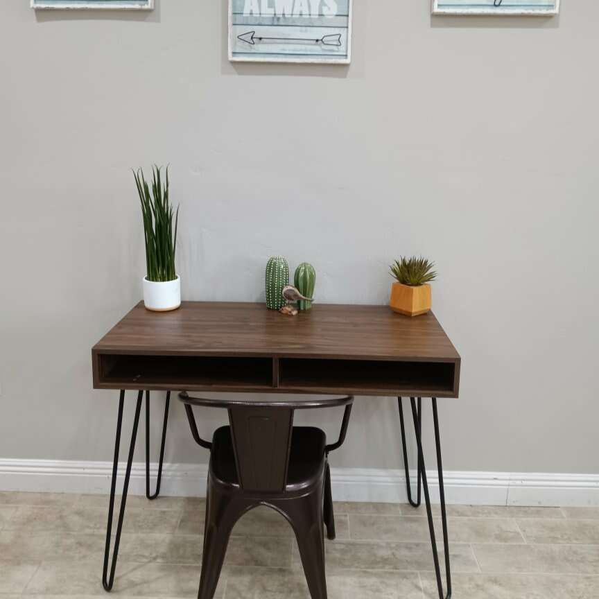 Mcm hairpin desk Furniture