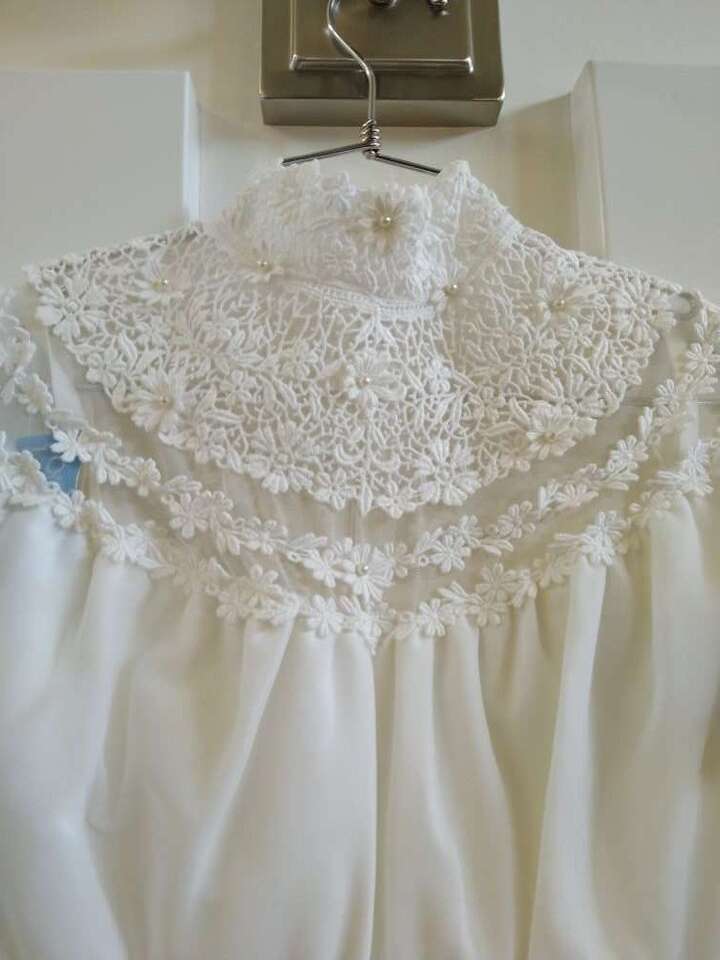 Exquisite new with tags Vintage WEDDING dress