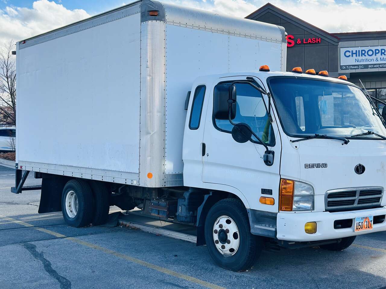2000 BERR BOX TRUCK General