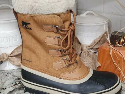 New Women's Sorel Boots