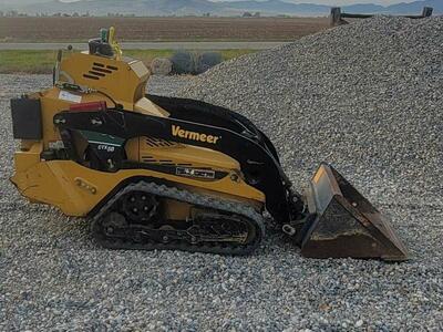 Vermeer walk behind skidsteer