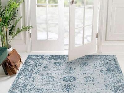 New. Beautiful 8×8 Indoor/ Outdoor Rug. Can Be Spr