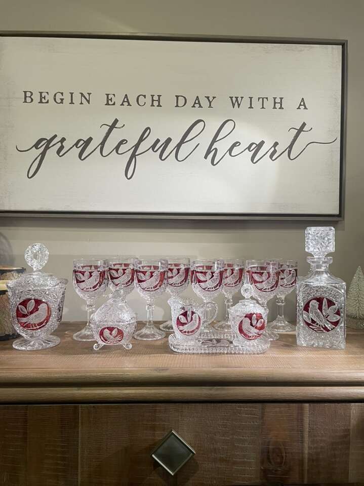 Hofbauer Red Byrdes Collection