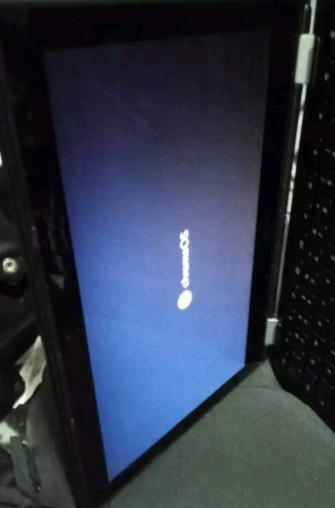 Acer Chromebook reversable has case incl