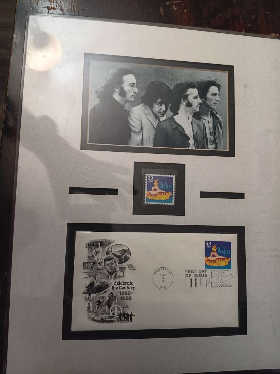 BEATLES FRAMED FIRST DAY COVER AND SINGLE 33 CENT USA STAMP