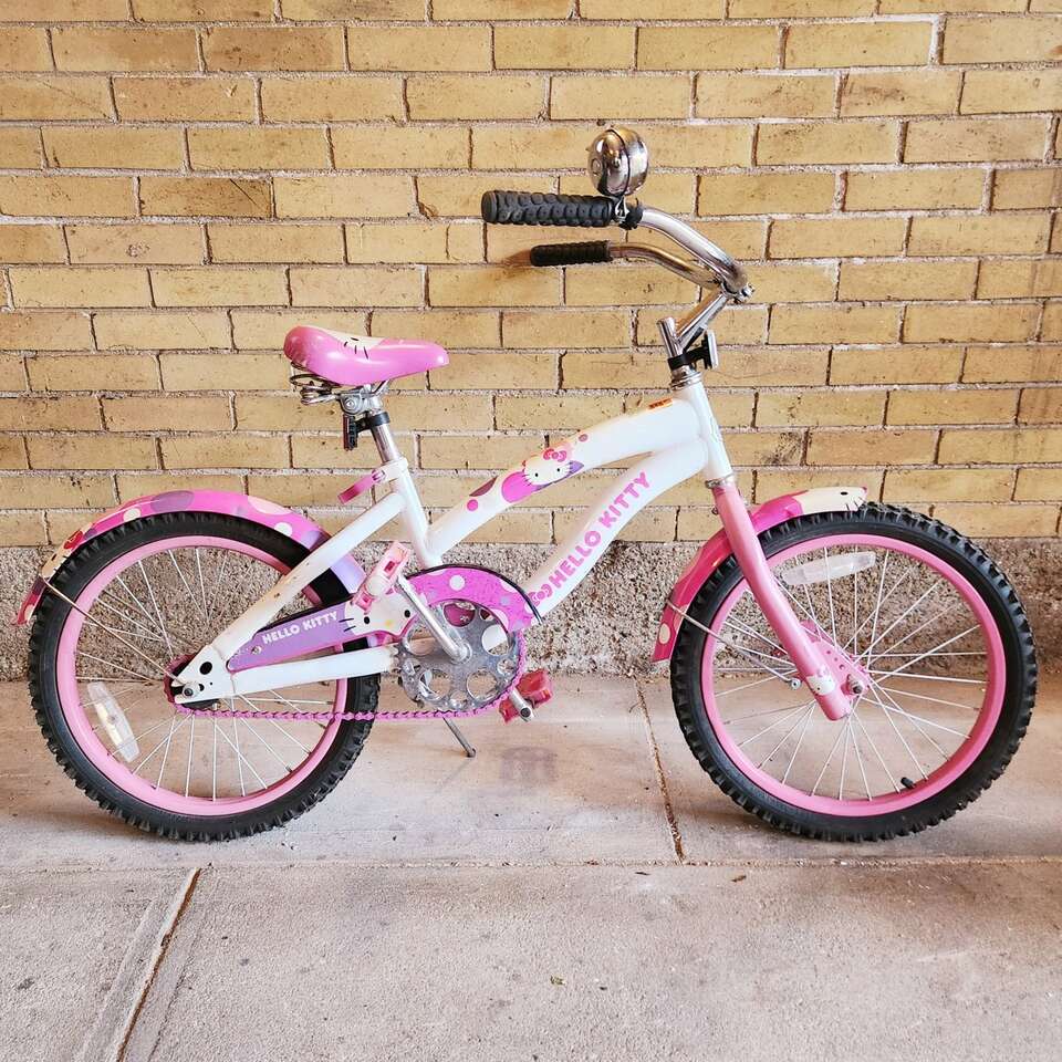 Vélo Enfant 16" Hello Kitty - Blanc Et Rose, Freins, Paniers, Stabilisateurs Amovibles