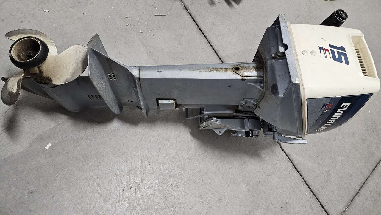 15 HP Evenrude Outboard For Sale