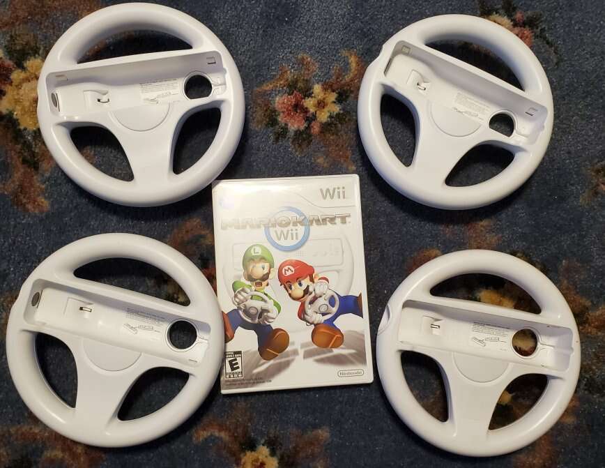 Nintendo Wii games, consoles, Mario… Electronics