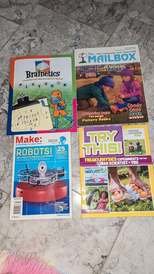Set Of 4 Learning Magazines, Make: Robotics Vol 27