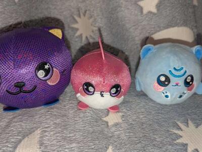 Set of 4 Sqeezeamals Squishy Vending Machine Serie