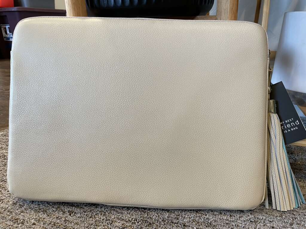 17 Inch Laptop Case -Leather - Cream Color