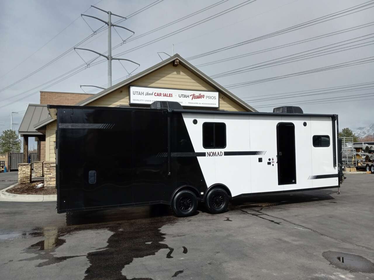 Stealth Nomad 30QB Toy Hauler Travel Trailer Bumper Pull Trailer