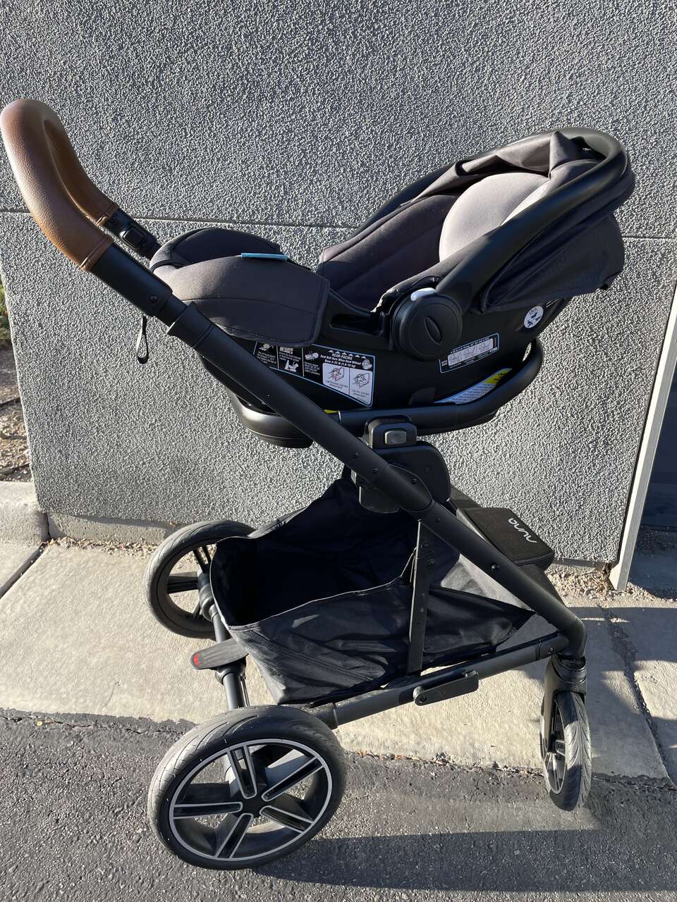 NUNA travel Stroller Baby